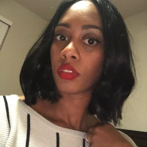 Meet your Posher, Andrea